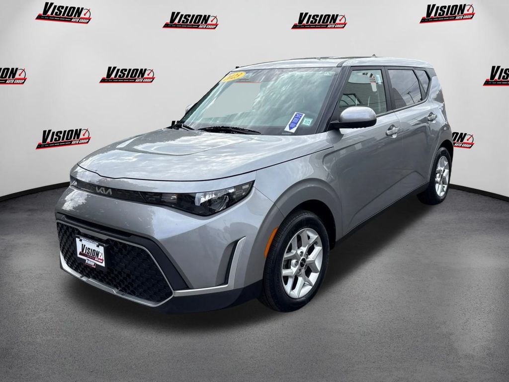 2023 Kia Soul LX