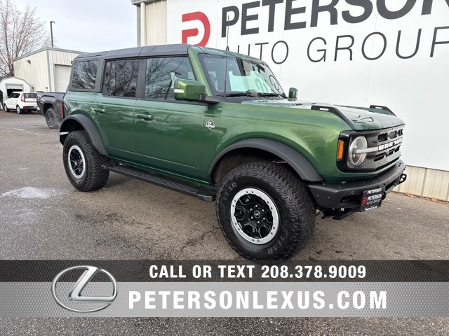 2023 Ford Bronco 4-Door Outer Banks's photo
