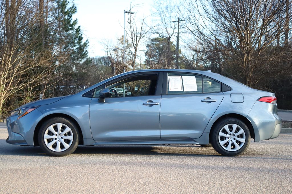 Used 2022 Toyota Corolla LE with VIN JTDEPMAE8NJ226307 for sale in West Columbia, SC