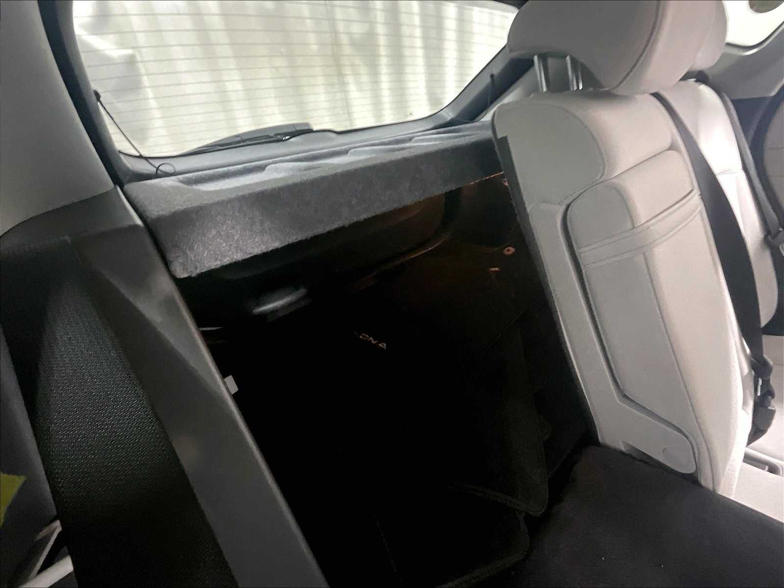 2024 Hyundai Kona Electric SEL photo 17