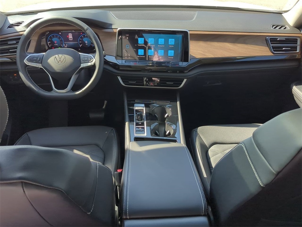2026 Volkswagen Atlas SE Technology photo 18