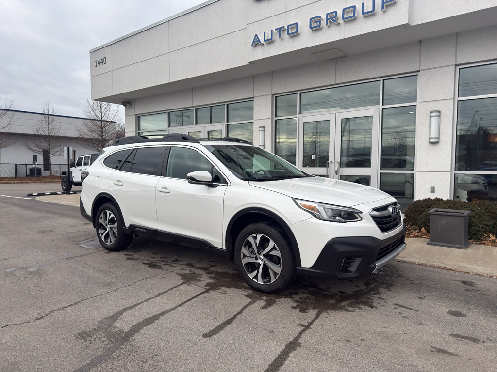 2022 Subaru Outback Limited's photo