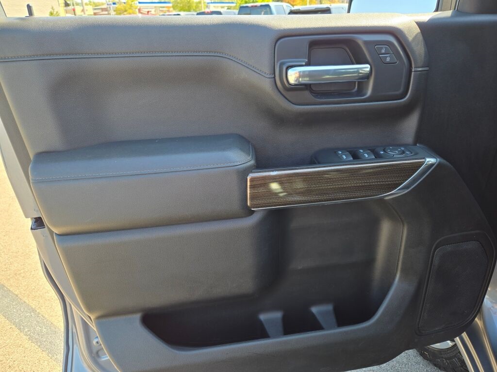 2022 Chevrolet Silverado 1500 LT photo 19