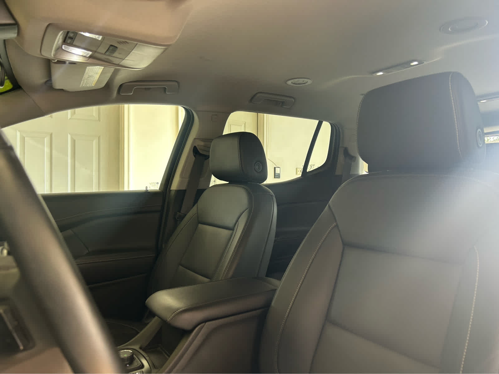 2023 Gmc Acadia SLT photo 19