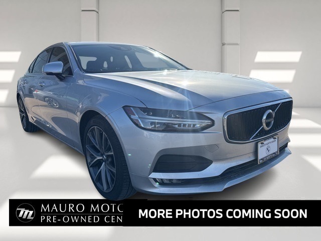 2018 Volvo S90 Momentum's photo