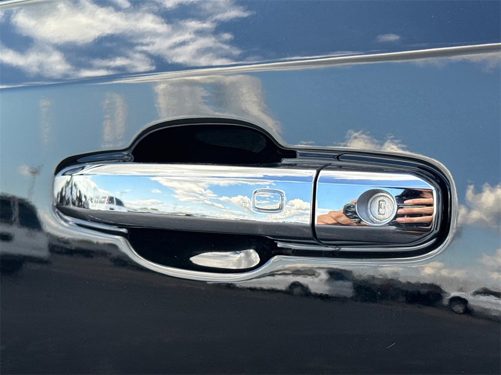 2026 Gmc Sierra Denali Ultimate photo 13
