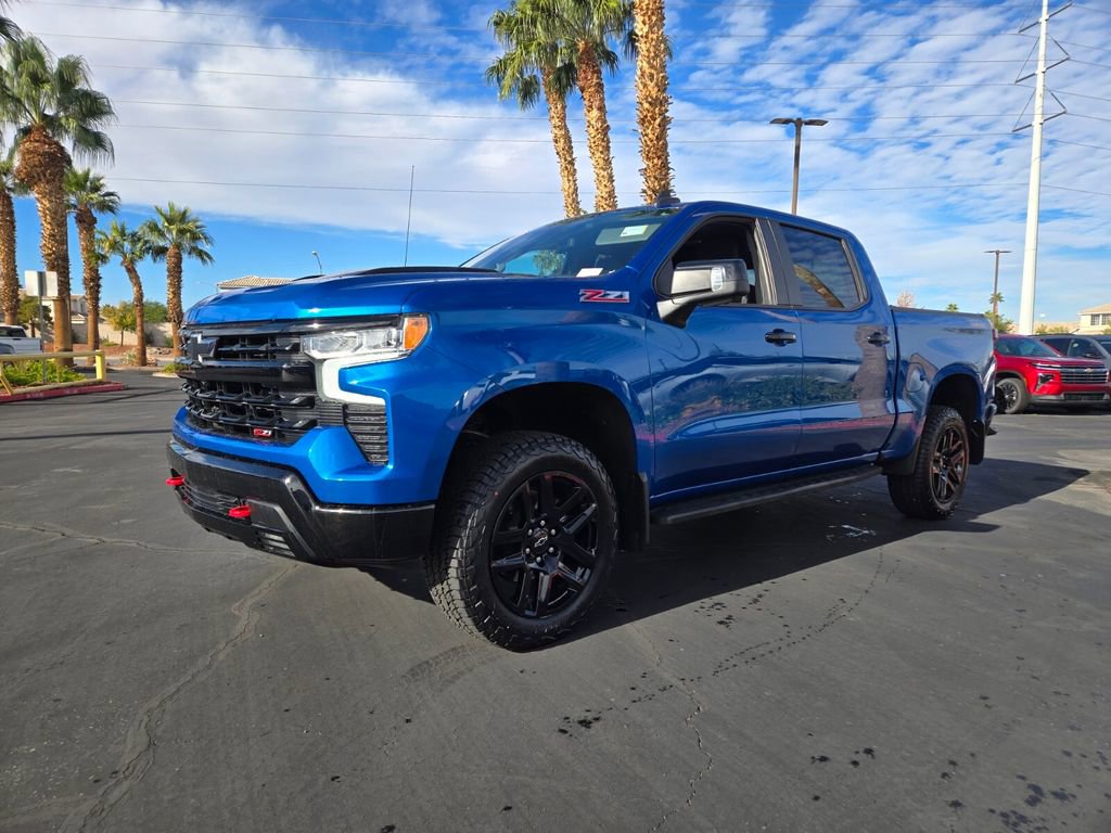 2022 Chevrolet Silverado 1500 LT Trail Boss photo 2