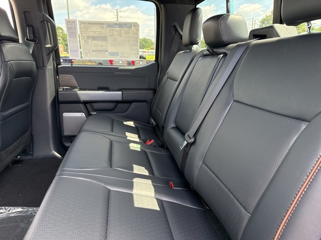 2025 Ford F-150 Lariat photo 18