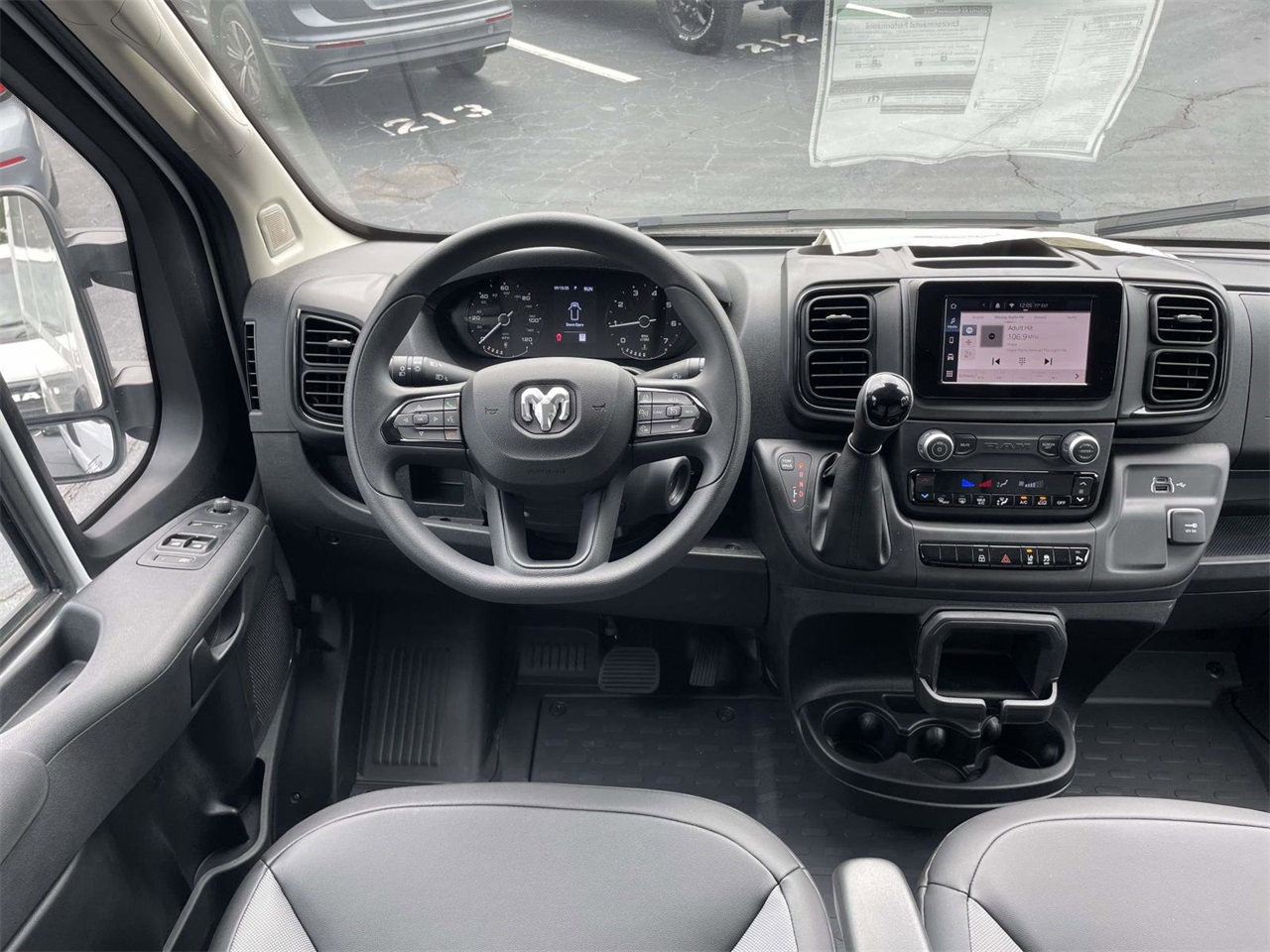 2024 Ram ProMaster 1500 photo 10