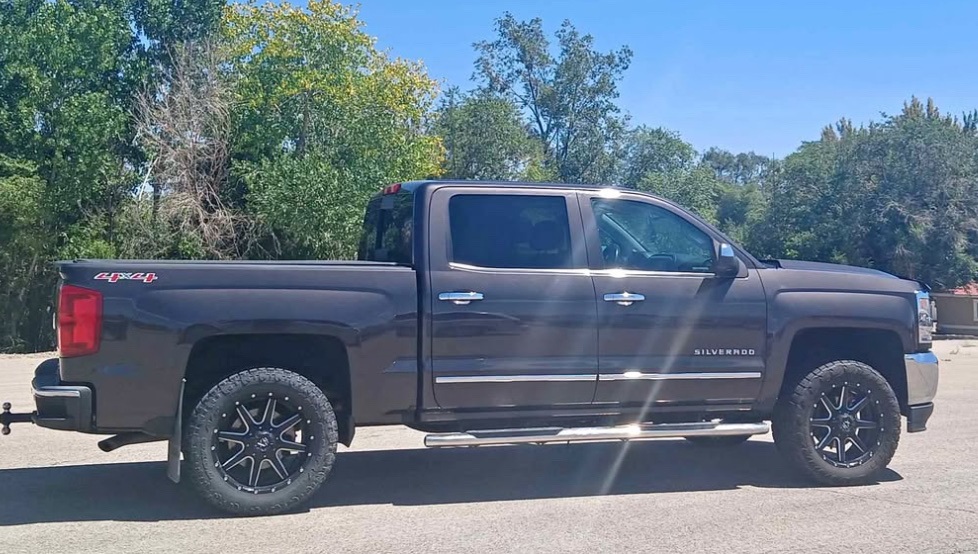 2016 Chevrolet Silverado 1500 LTZ photo 9