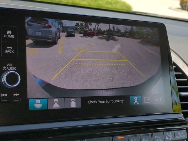 2026 Honda Odyssey Elite photo 18