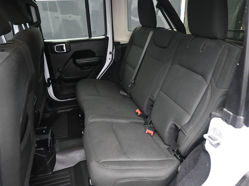 2019 Jeep Wrangler Unlimited Sport photo 10