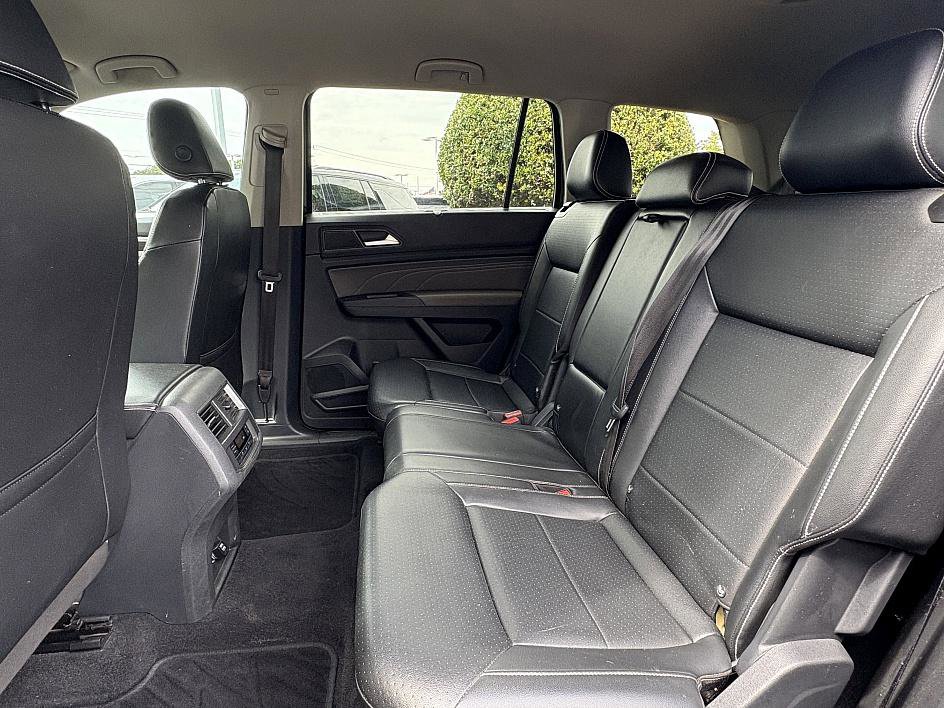 2022 Volkswagen Atlas SE photo 4
