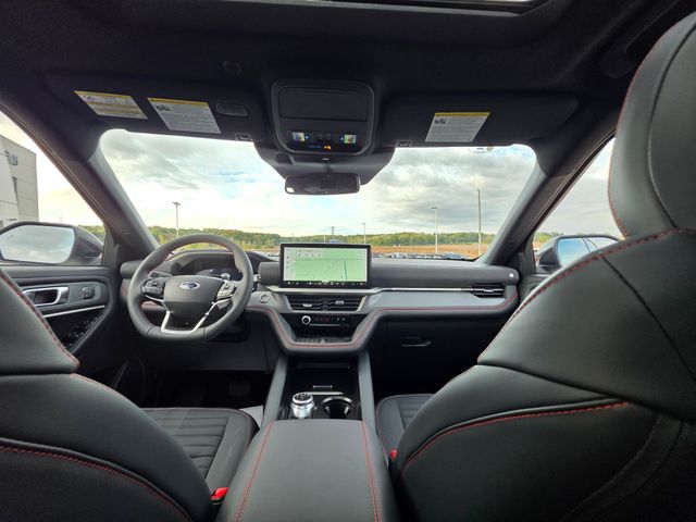 2025 Ford Explorer ST-Line photo 42