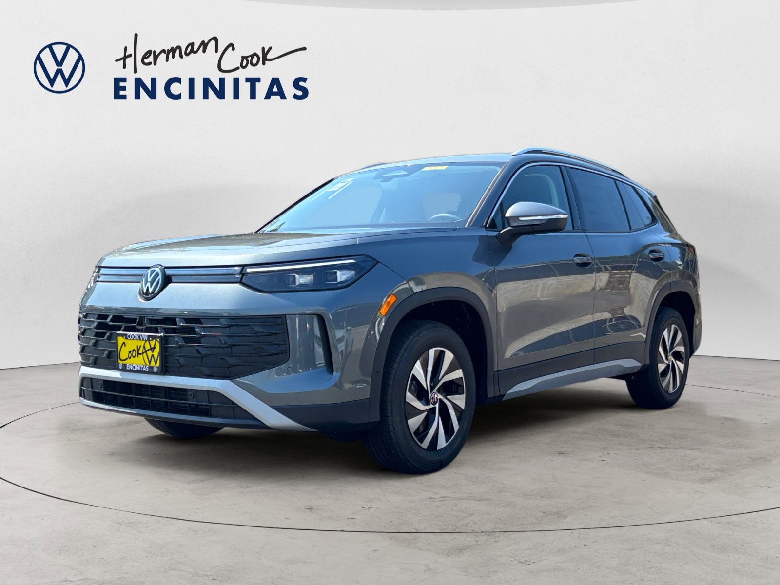 2025 Volkswagen Tiguan S's photo