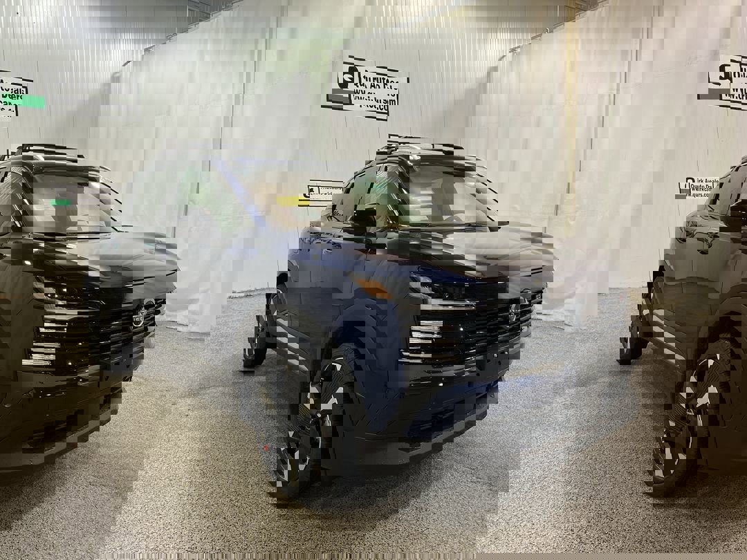 2026 Nissan KICKS SR AWD's photo