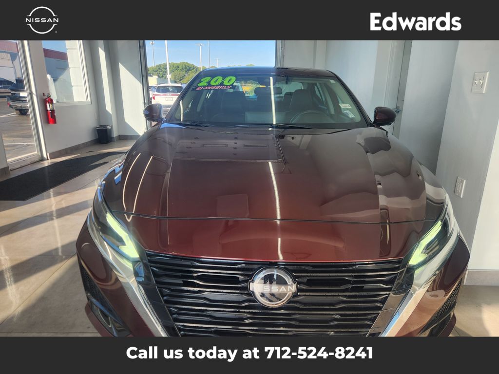 2023 Nissan Altima 2.5 SL photo 3