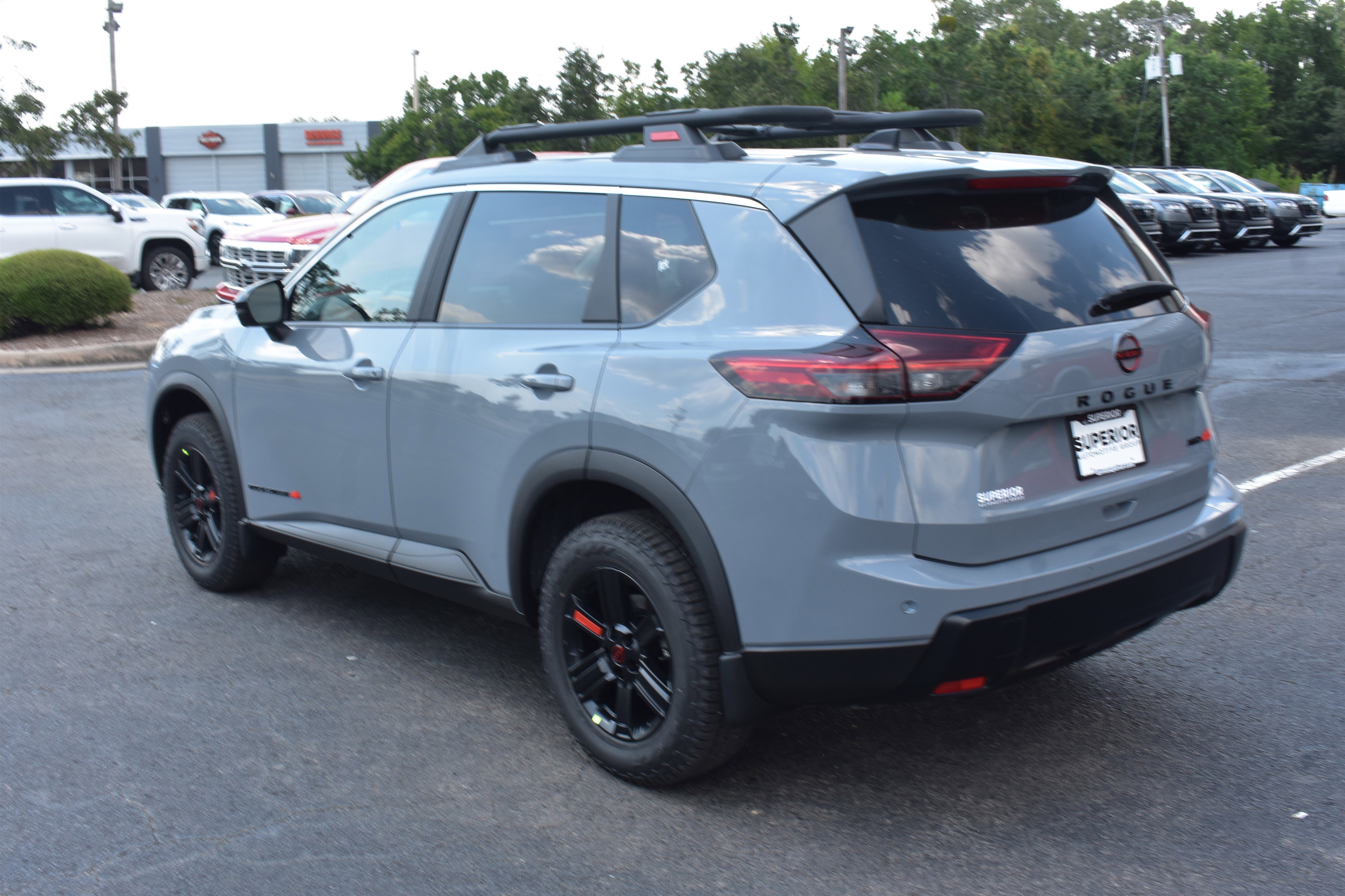 2026 Nissan Rogue SV photo 2
