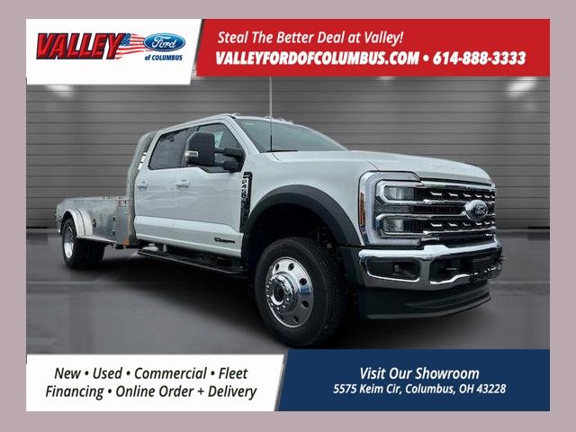 2024 Ford F-450 Super Duty Chassis Cab Lariat's photo