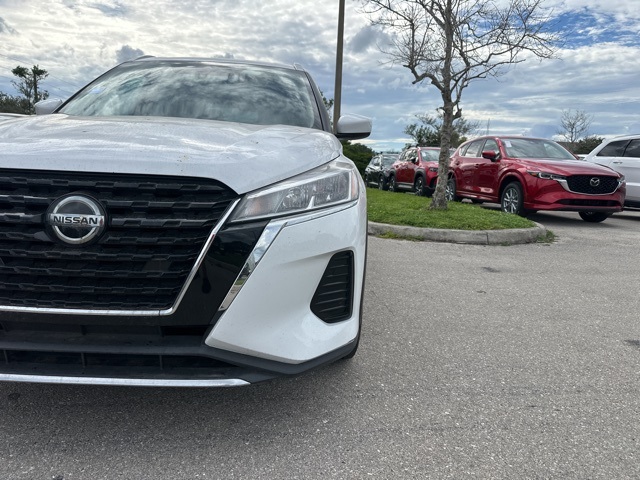 2021 Nissan Kicks SV photo 11