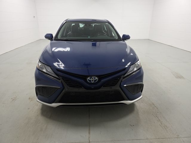 2023 Toyota Camry Hybrid XSE photo 2