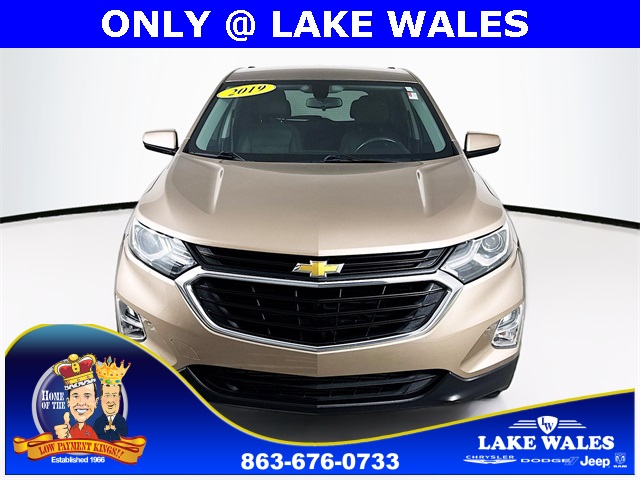 2019 Chevrolet Equinox LT photo 2