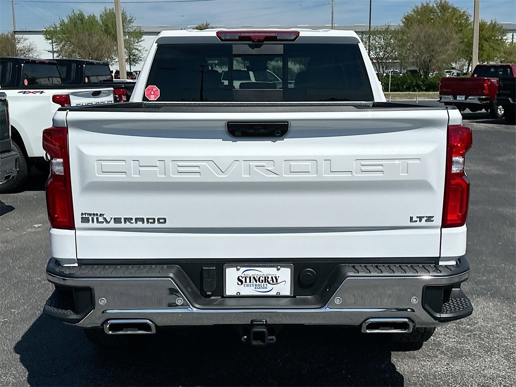 2025 Chevrolet Silverado 1500 LTZ photo 5