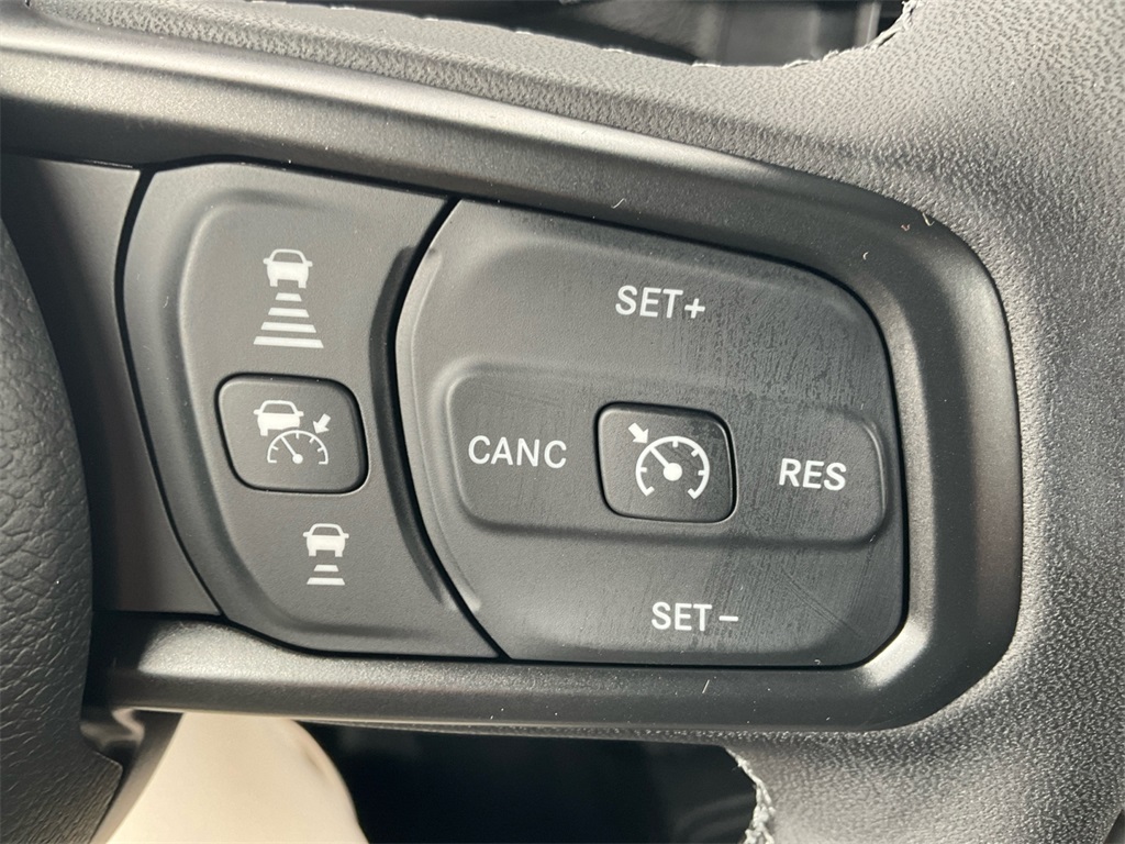 2025 Jeep Gladiator Sport S photo 21