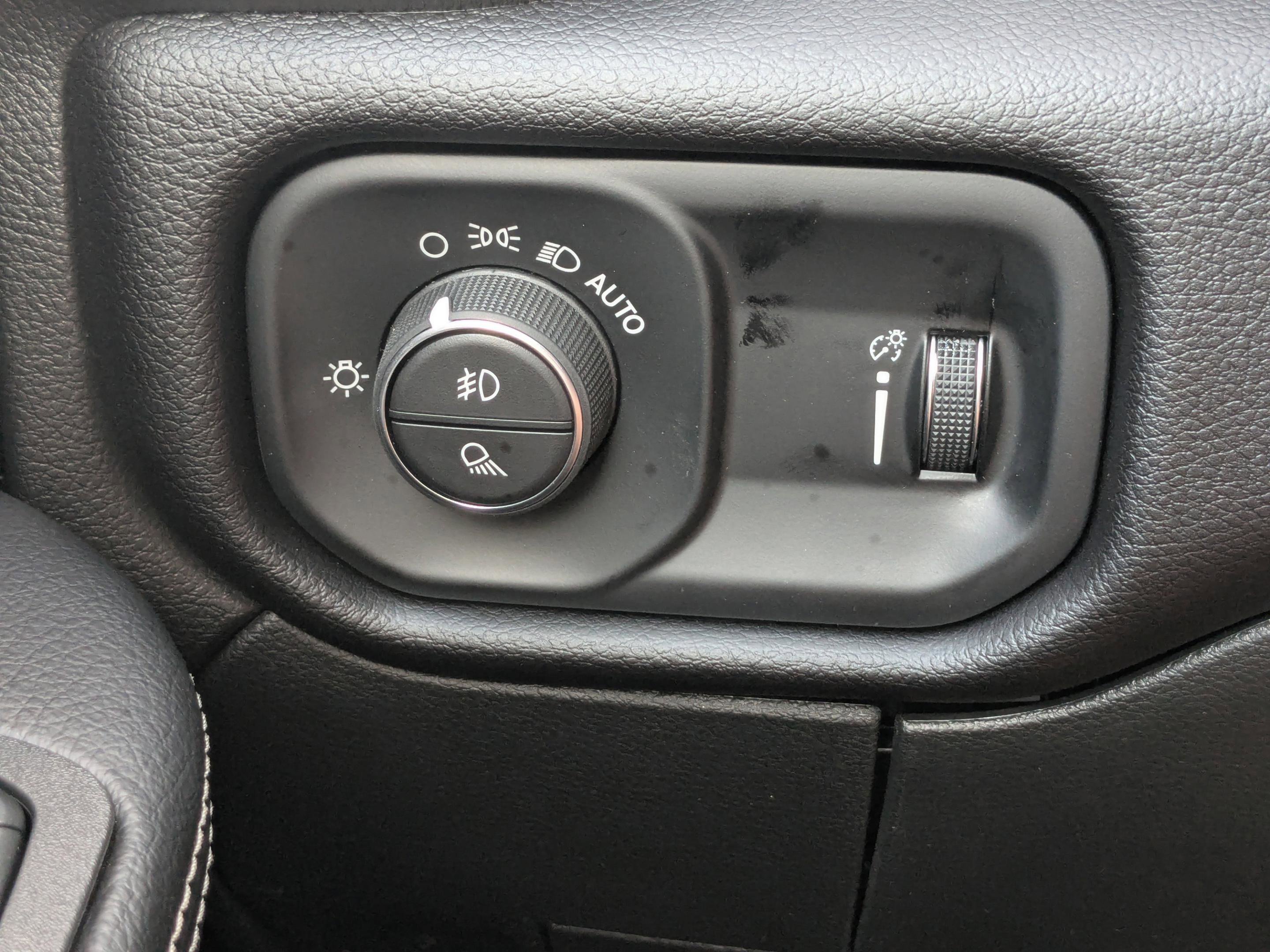 2025 Ram 3500 Big Horn photo 24