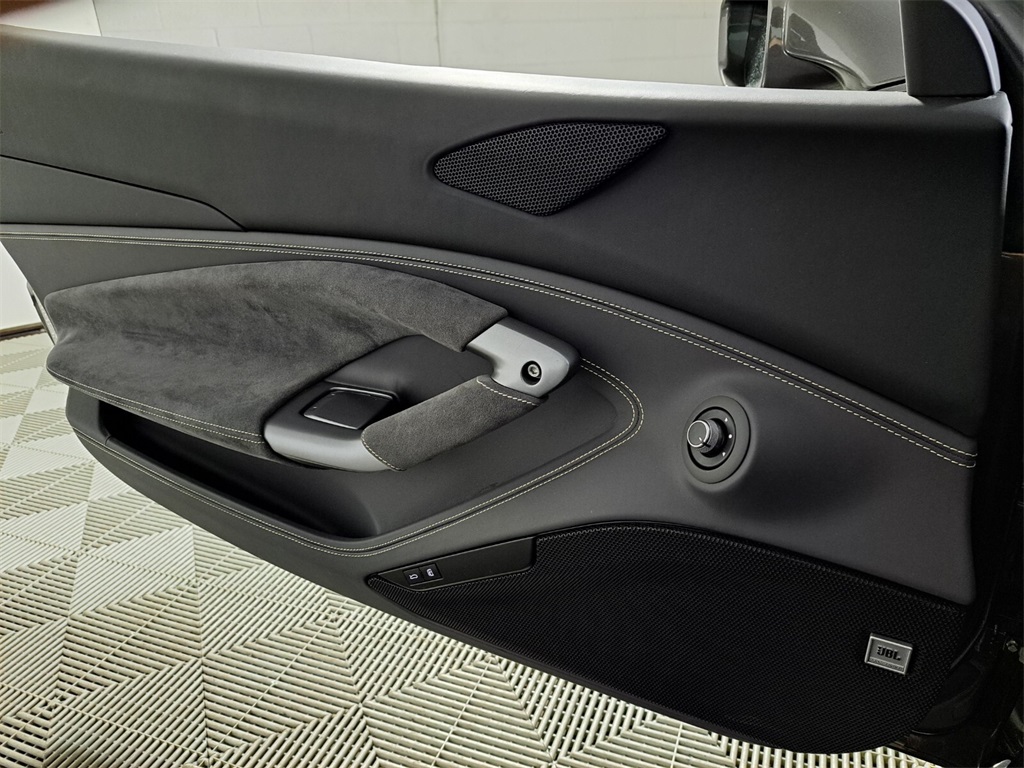 Certified Used 2022 Canna di Fucile Ferrari Base image 20