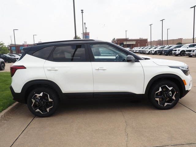 2026 Kia Seltos S photo 3