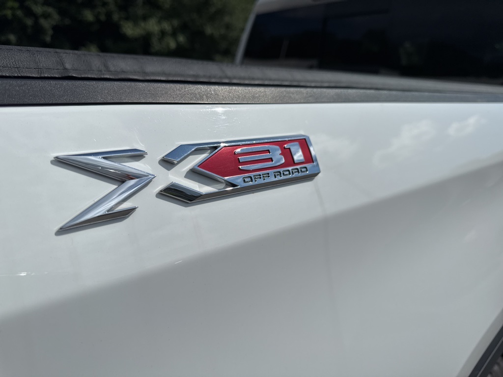 2021 Gmc Sierra 1500 SLT photo 26