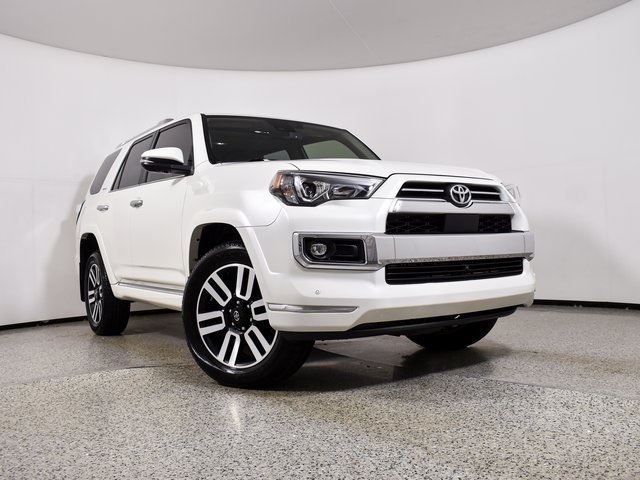 2022 Toyota 4Runner Limited photo 2