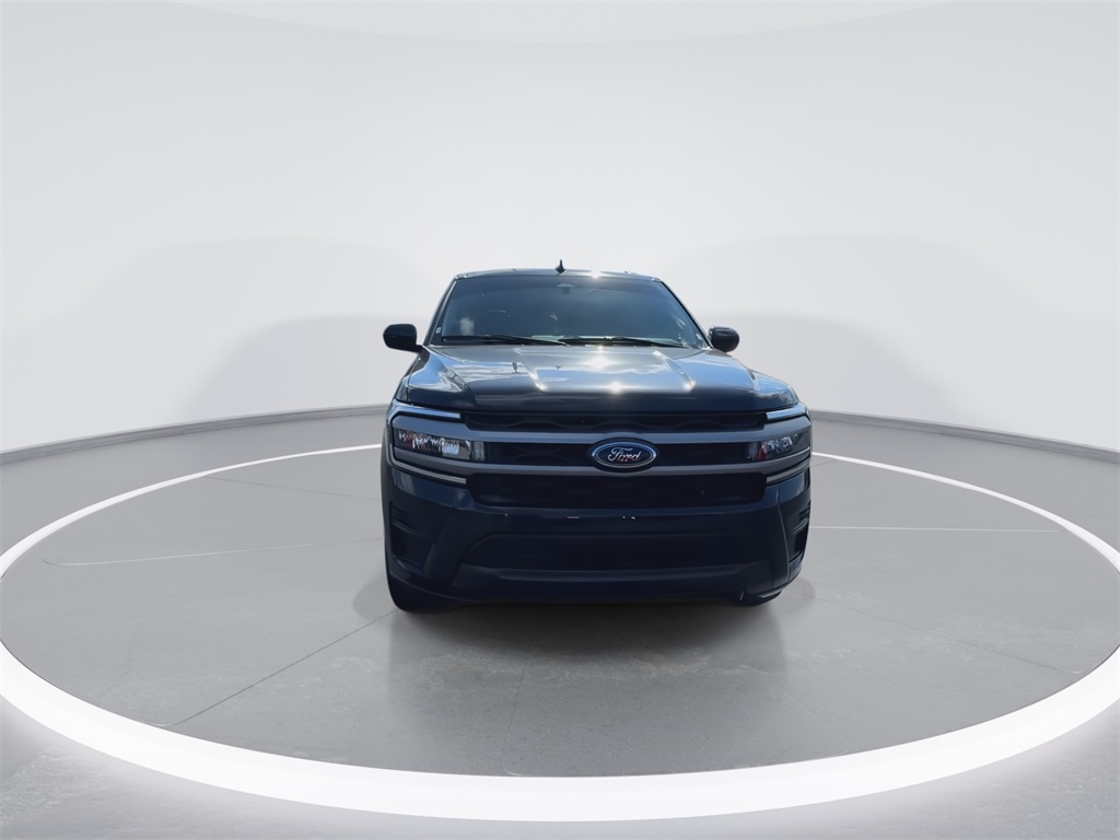 2024 Ford Expedition MAX XLT photo 3
