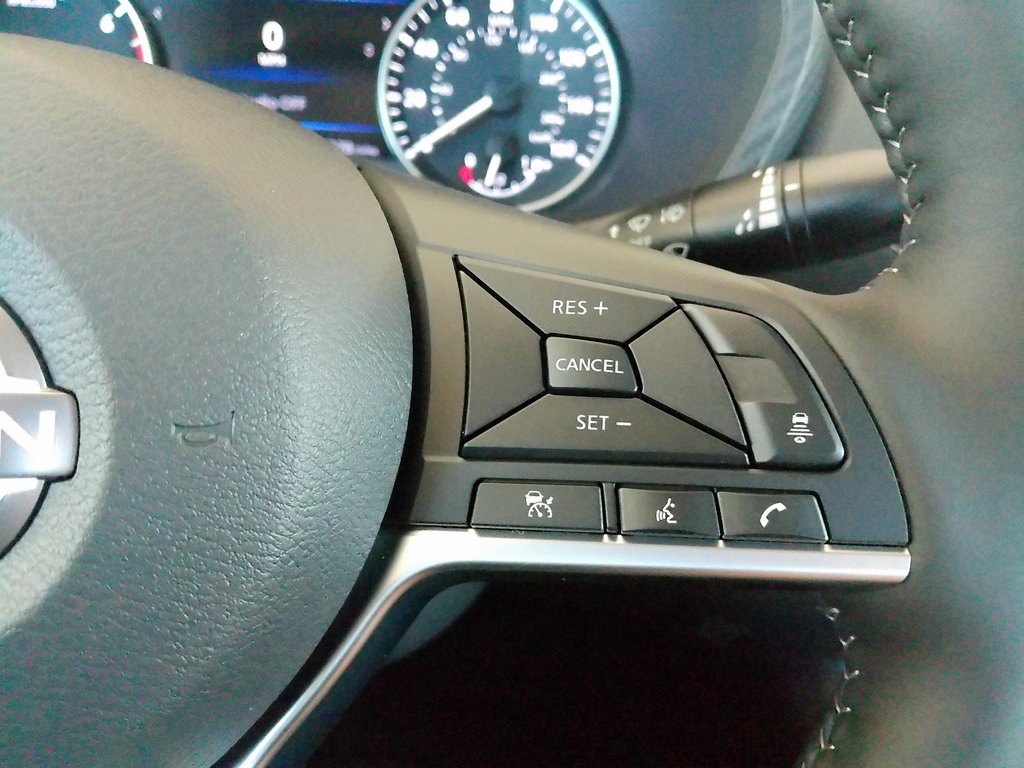 2025 Nissan Sentra SV photo 27