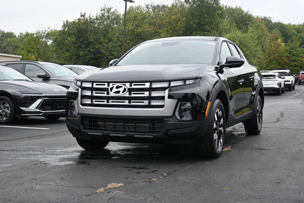 2026 Hyundai Santa Cruz SE photo 2