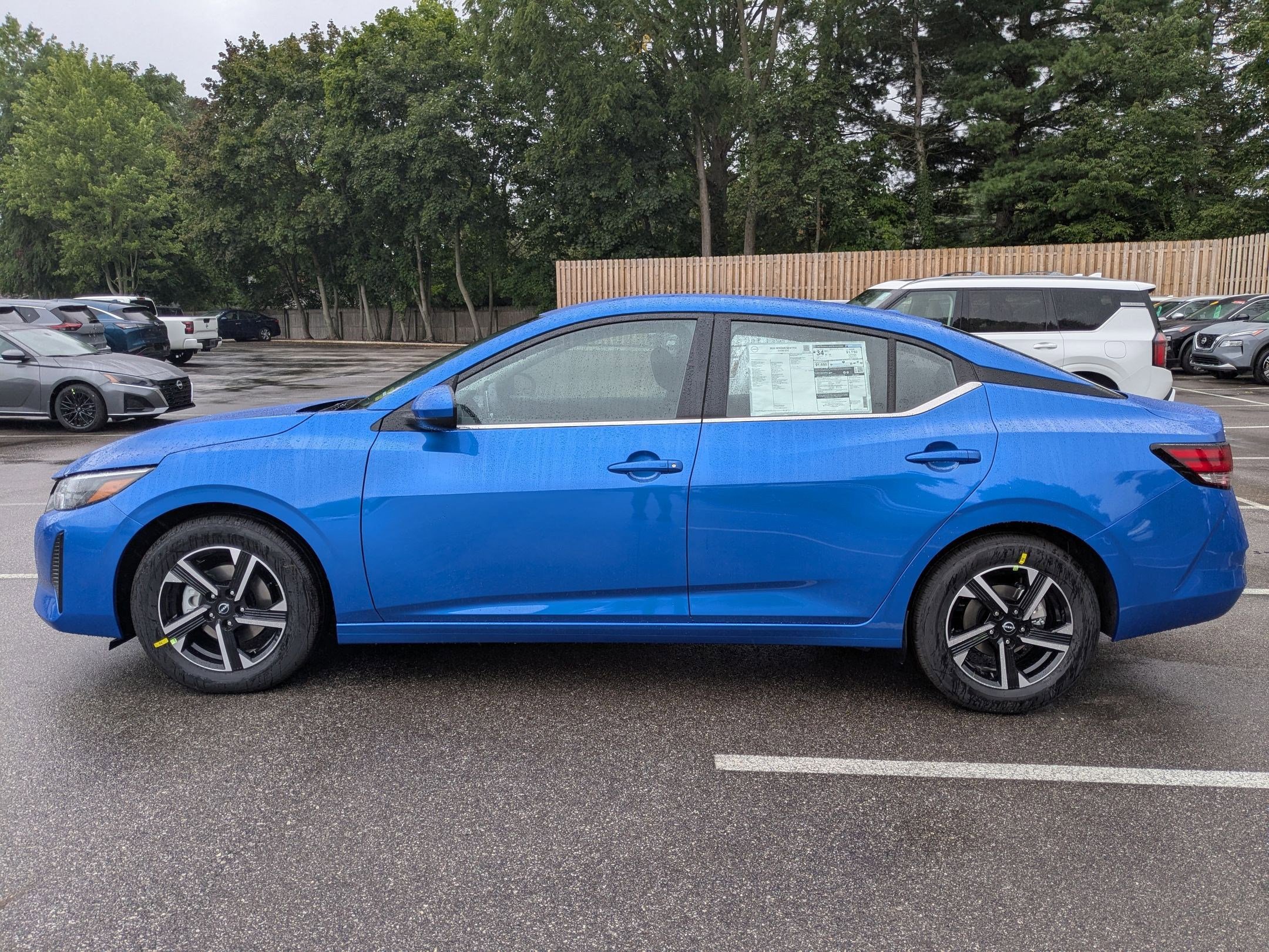 2025 Nissan Sentra SV photo 9
