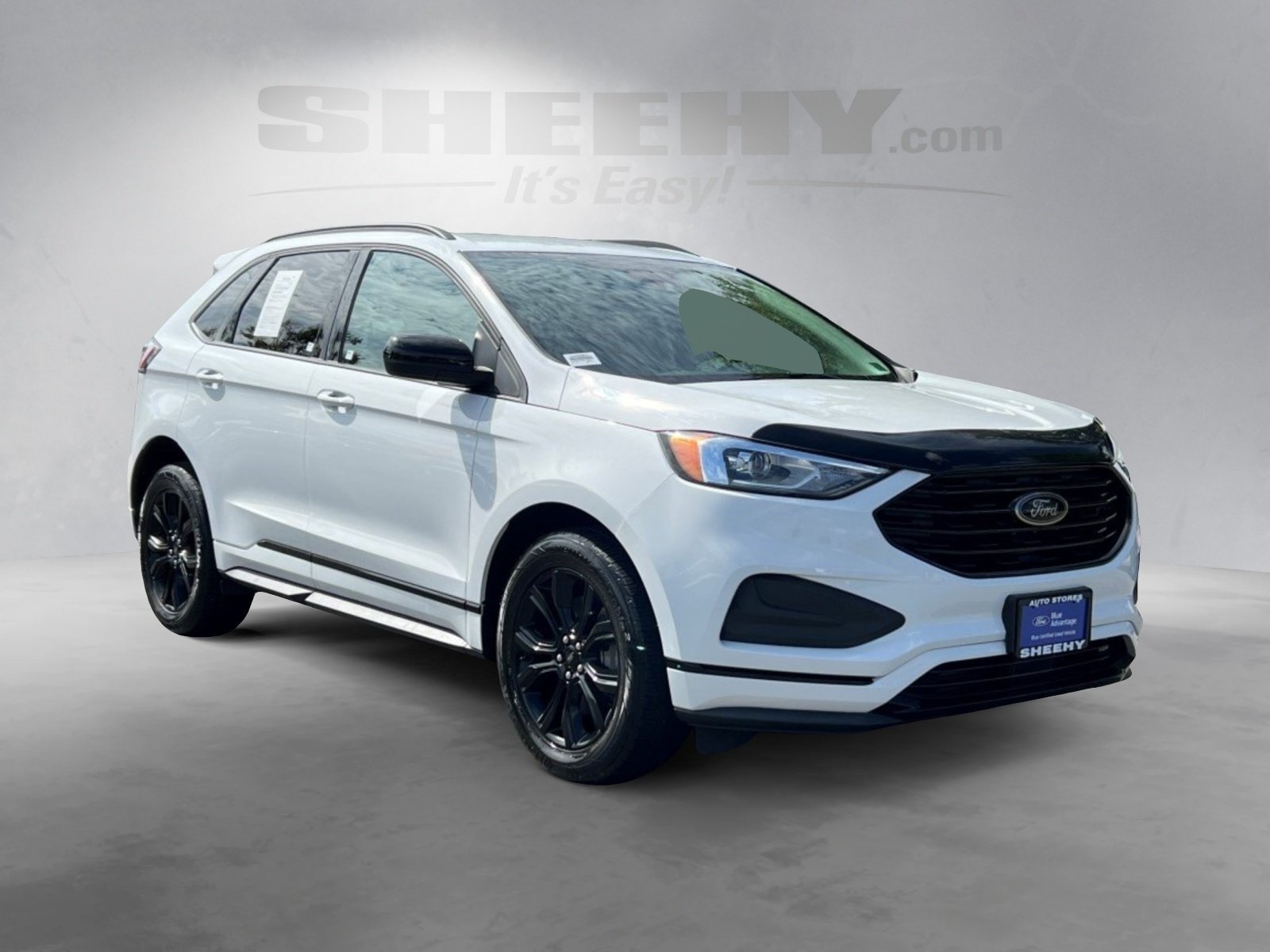 2022 Ford Edge SE photo 2