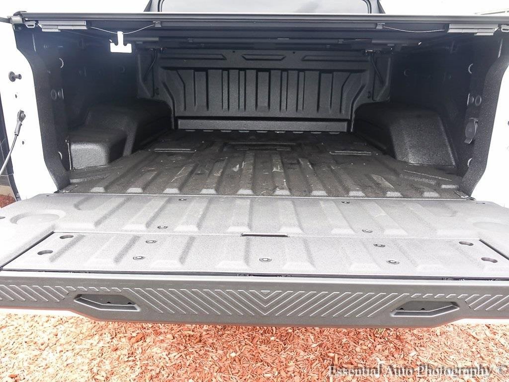 2025 GMC HUMMER EV PICKUP - Image 24