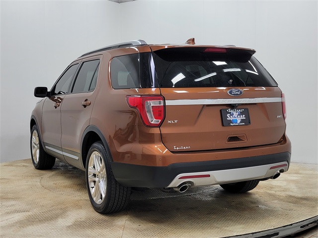 2017 Ford Explorer XLT photo 5