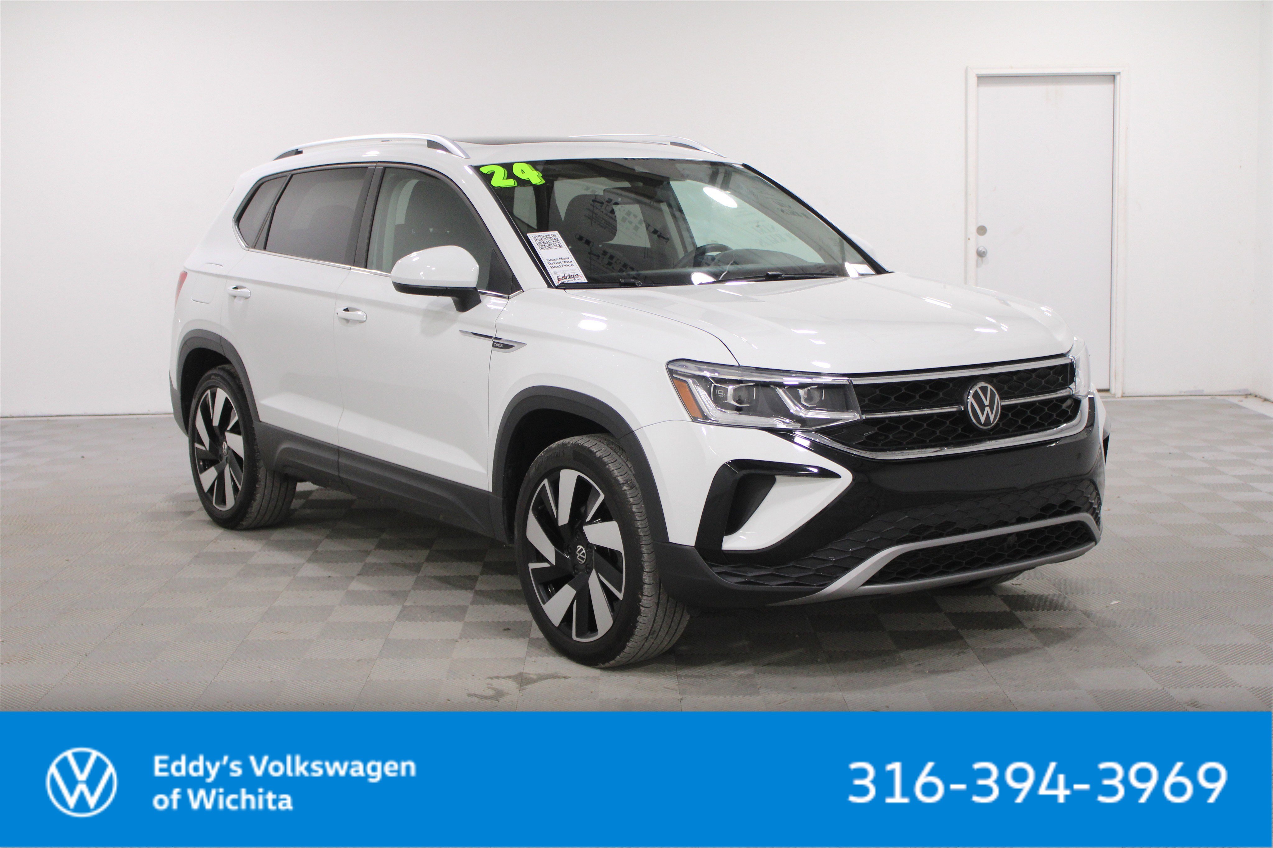 2024 Volkswagen Taos SEL's photo