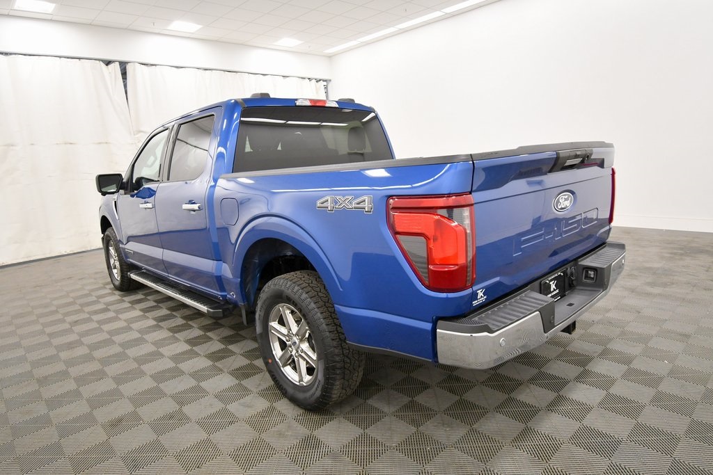Used 2024 Blue Metallic Ford XLT image 5