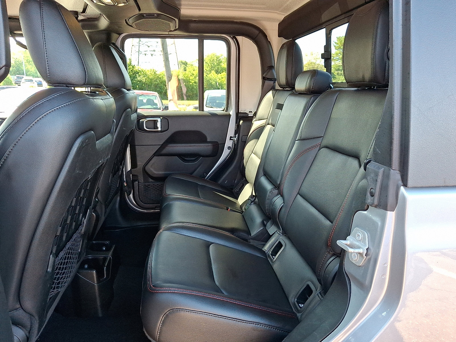 2020 Jeep Gladiator Rubicon photo 9