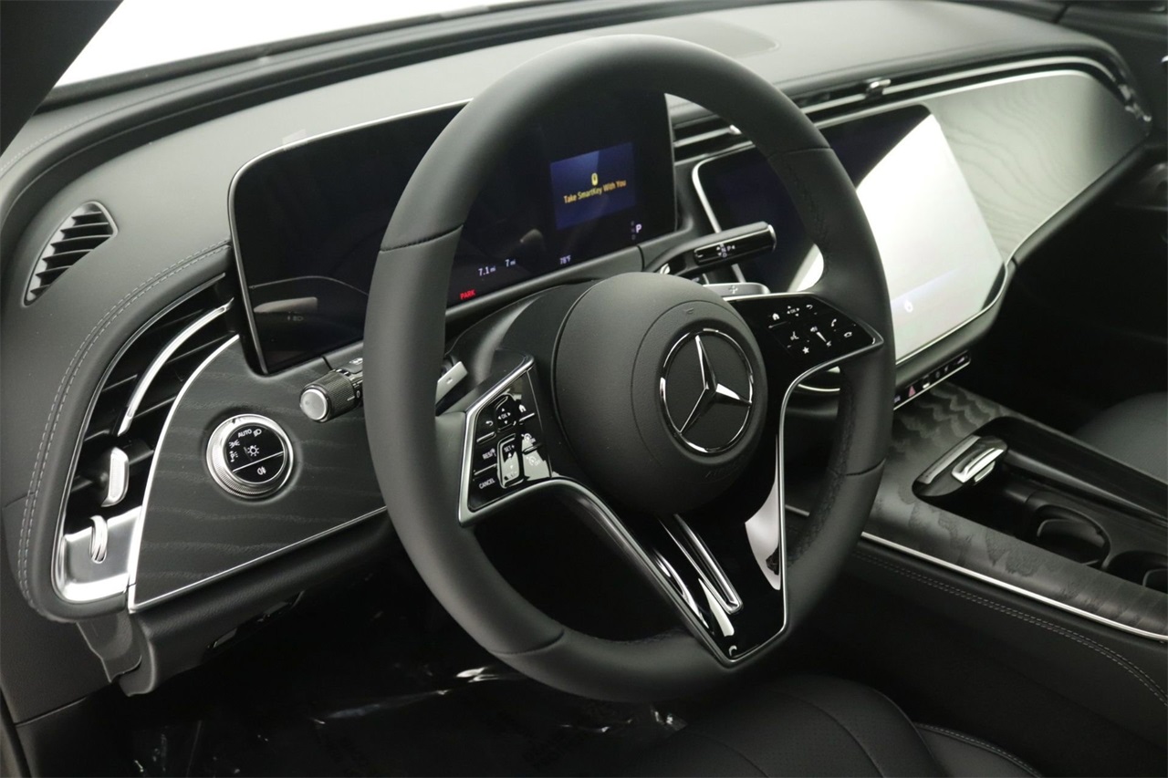 2026 Mercedes Benz E 350 photo 4