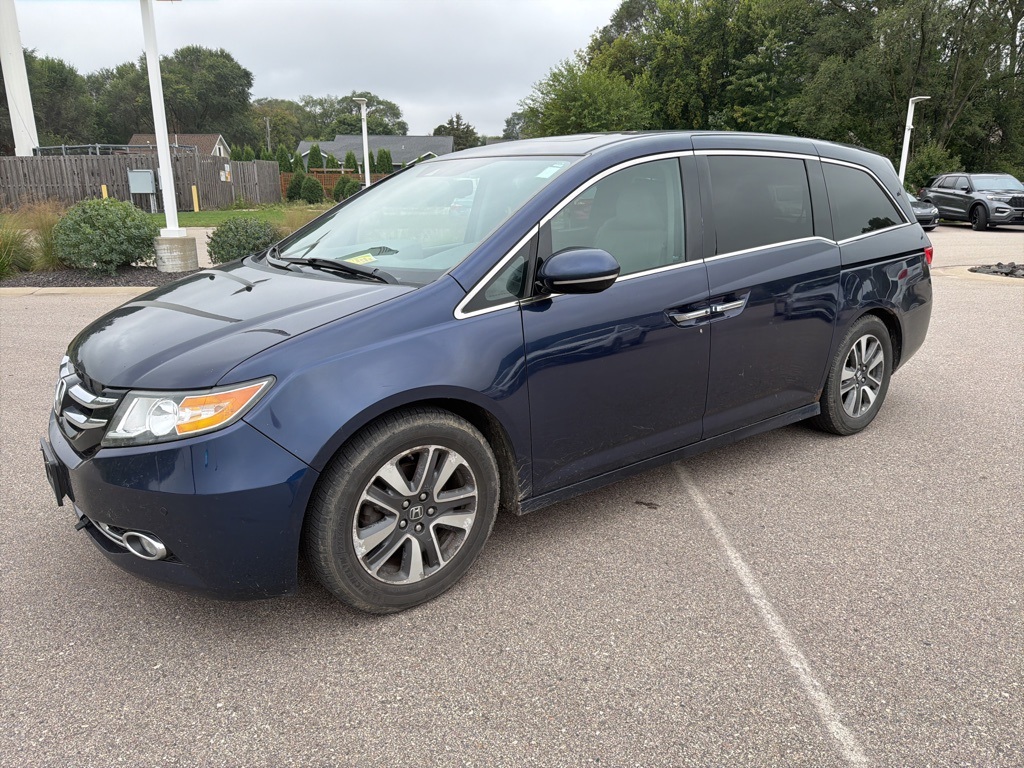 2014 Honda Odyssey Touring photo 9
