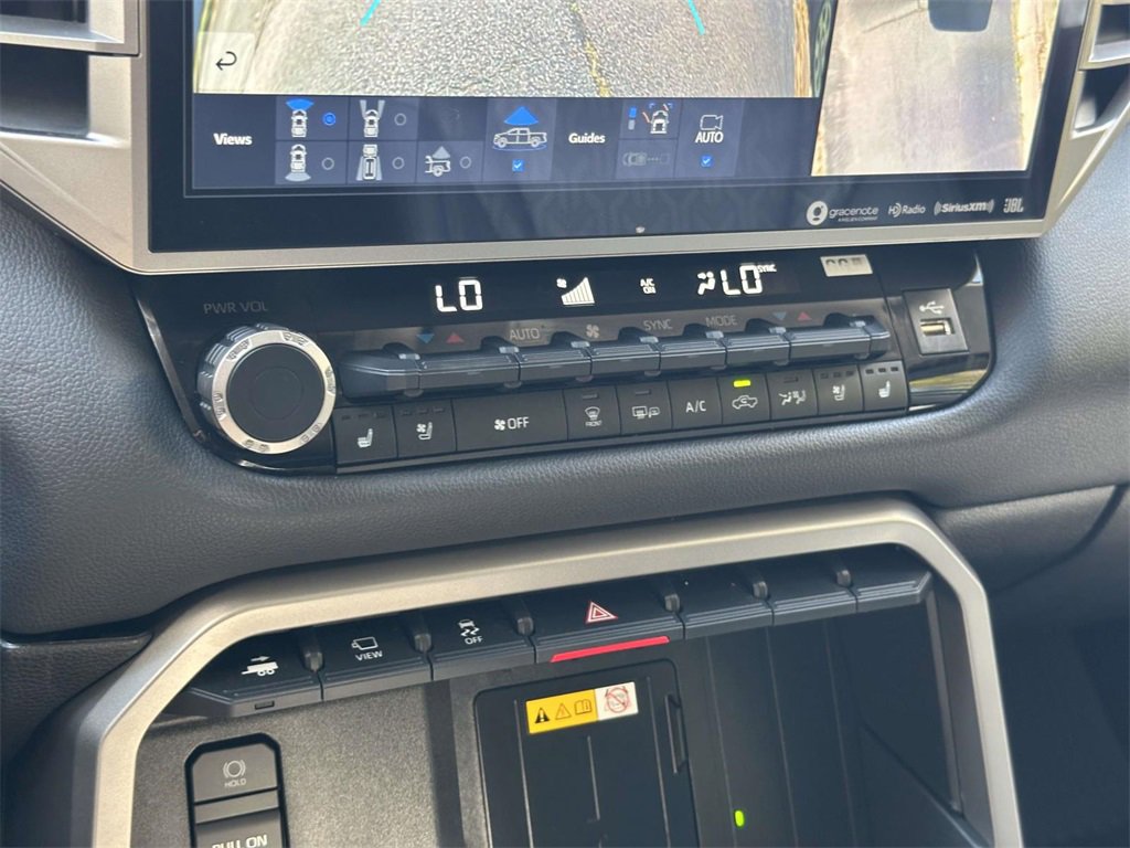 2024 Toyota Tundra Limited CrewMax photo 4