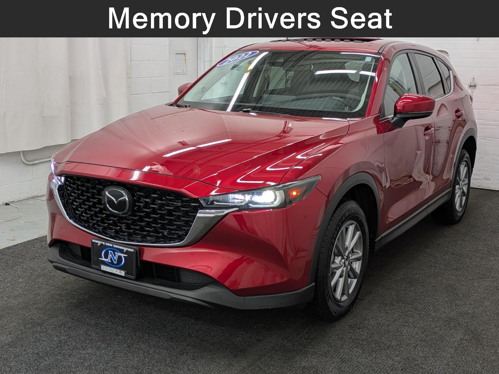 2022 Mazda CX-5 S Preferred package's photo