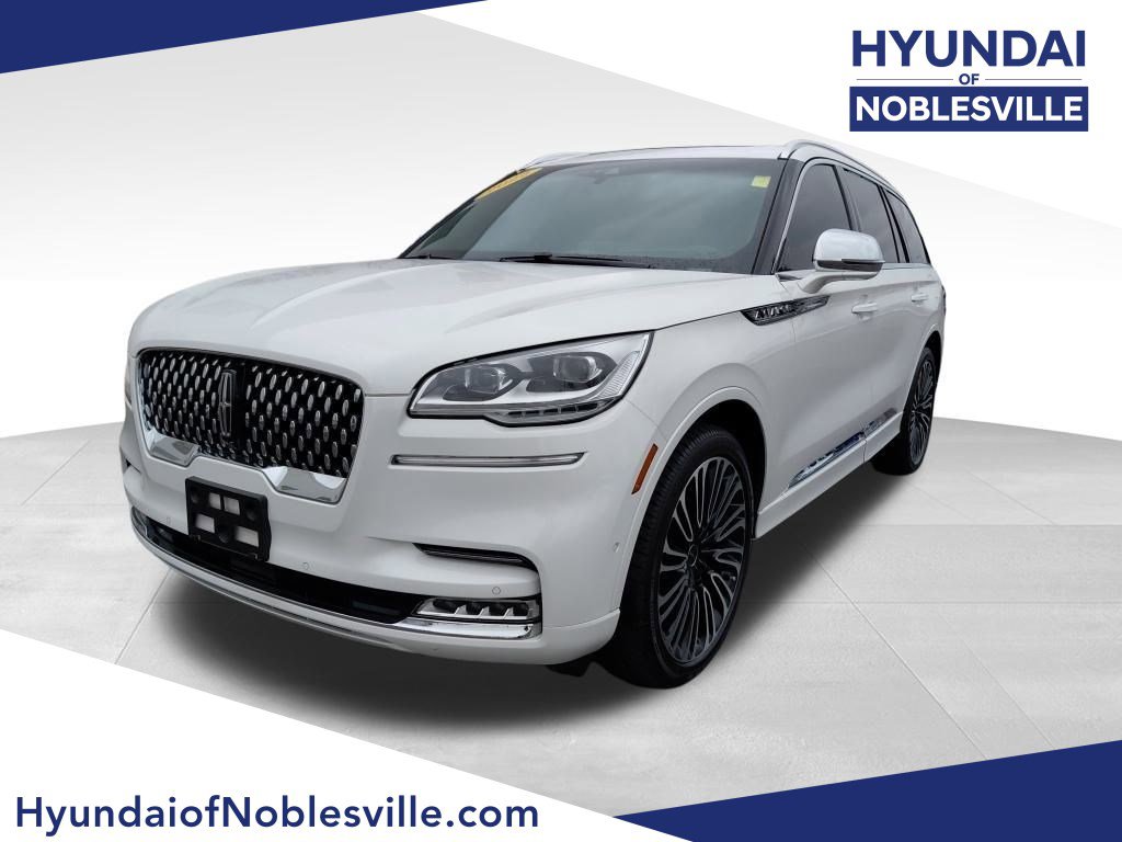 2022 Lincoln Aviator Black Label's photo