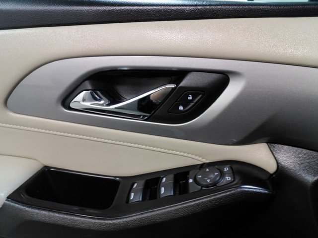 2023 Chevrolet Traverse LS photo 10