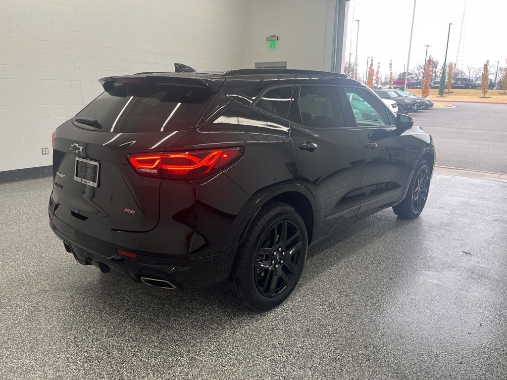 2025 Chevrolet Blazer RS photo 3